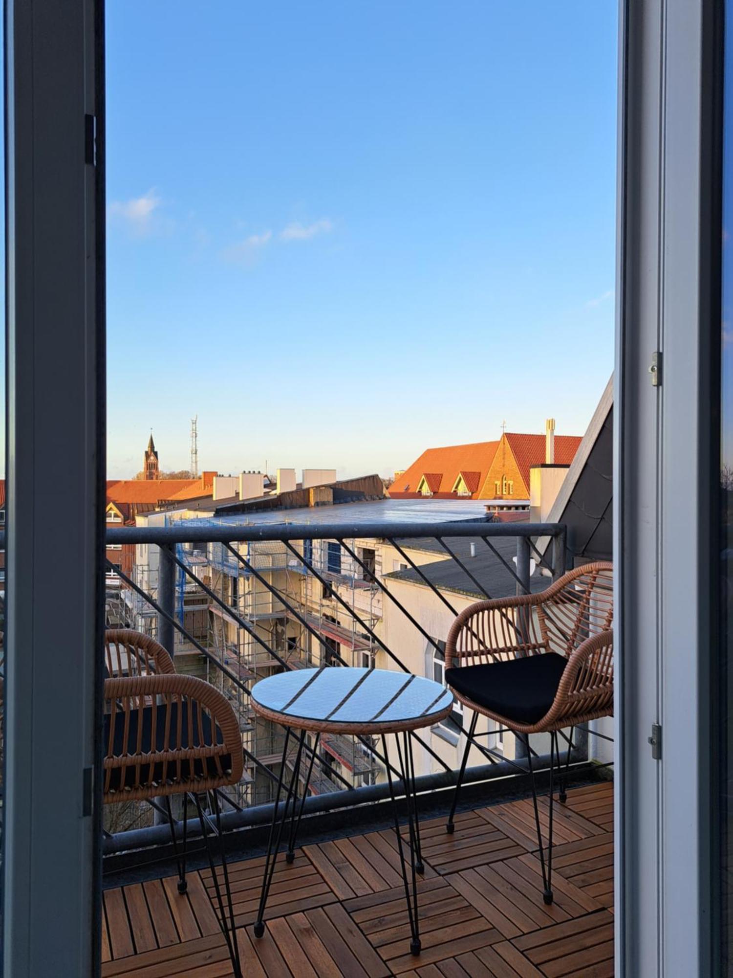 Livora Altstadt Wilhelmshaven - Stilvoll - Zentrumsnah - Tv-Streaming - Balkon - Nordsee - Badewanne Exterior foto