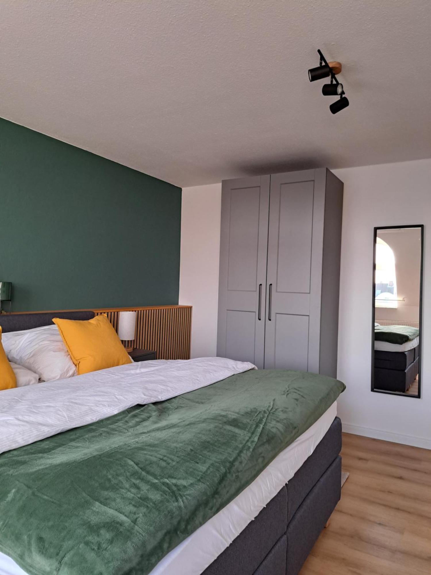 Livora Altstadt Wilhelmshaven - Stilvoll - Zentrumsnah - Tv-Streaming - Balkon - Nordsee - Badewanne Exterior foto